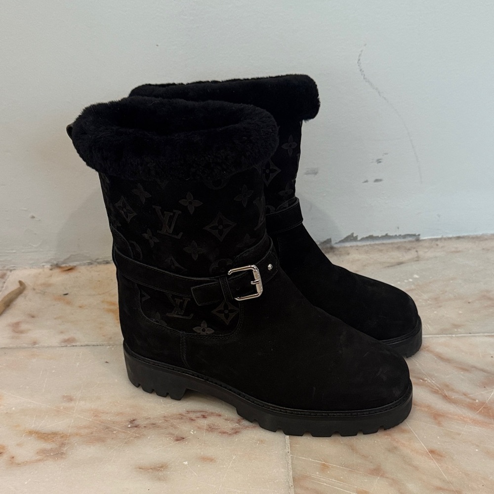 Louis Vuitton Black Suede Shearling Boots